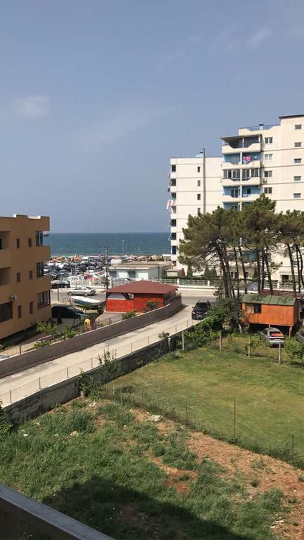 Viktoria'S Apartments Shëngjin Eksteriør billede