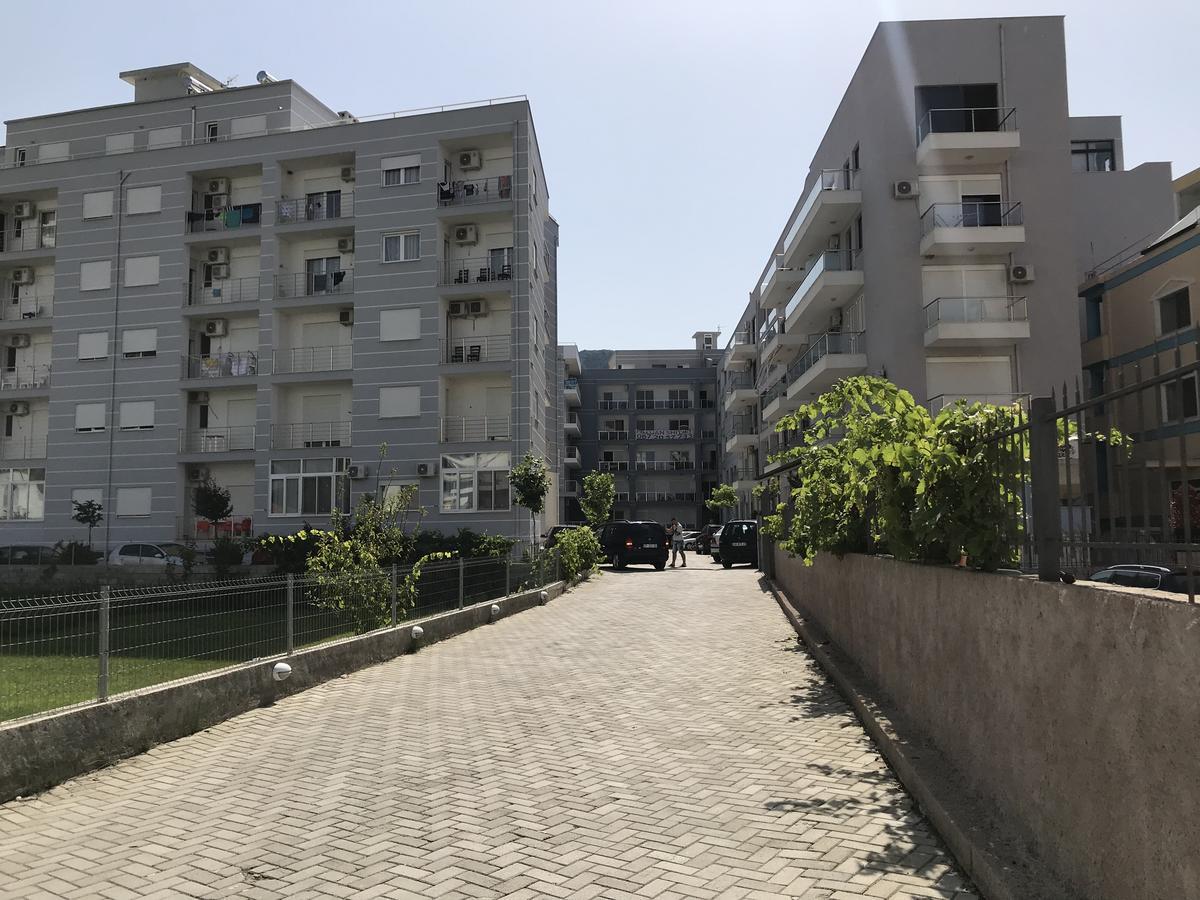 Viktoria'S Apartments Shëngjin Eksteriør billede